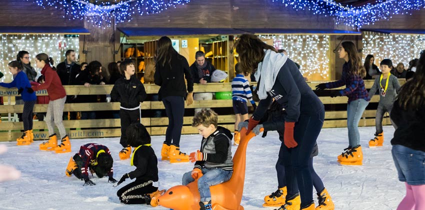 Alameda de Hércules pista de patinaje | Sevilla con los peques 
