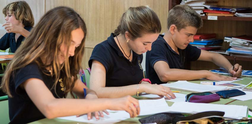 Biblioteca del Colegio Internacional Europa | Sevilla con los peques