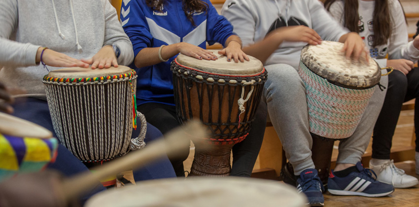 Taller musical con percusión africana en Espacio Turina | Sevilla con los peques