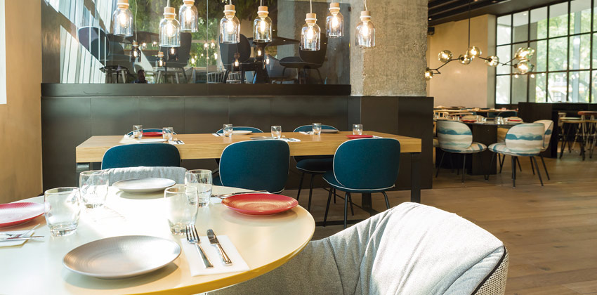 Comer con niños en el Restaurante del Hotel Novotel Sevilla 02 | Sevilla con los peques