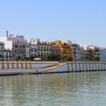 El Ayuntamiento de Sevilla peatonaliza algunas calles durante los findes de semana