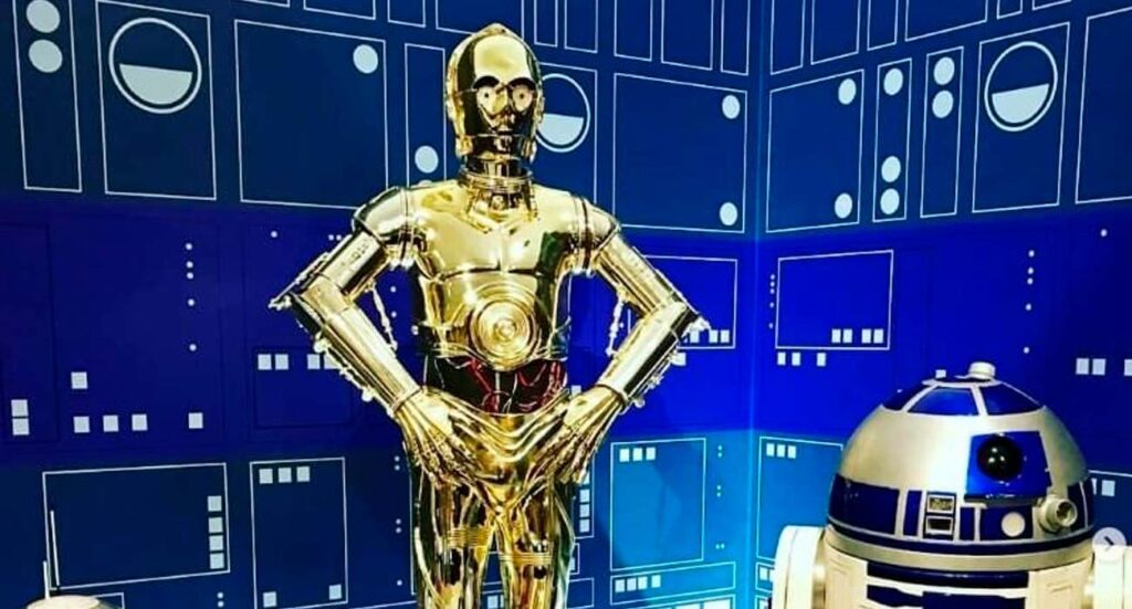 La exposición La saga de las galaxias en el Centro Marqués de Contadero | Sevilla con los peques